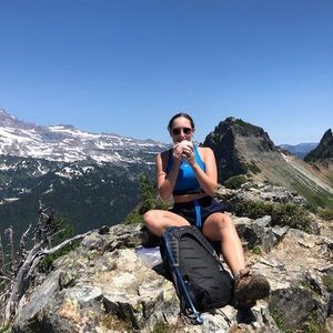 Meet your Posher, Anna